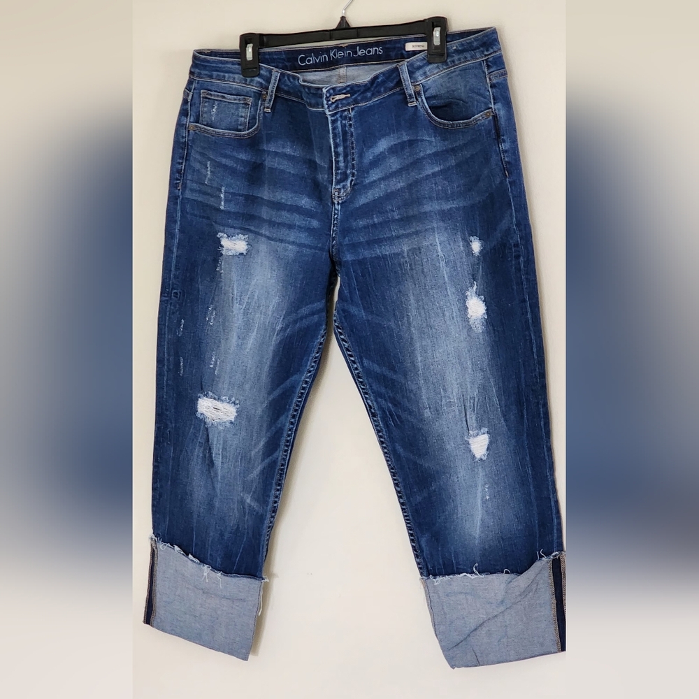 CALVIN KLEIN JEANS